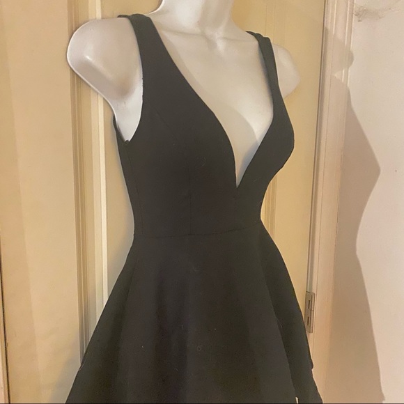 Lulu’s Deep V Plunge Tight Stretch Mini Dress Romper XS - Picture 2 of 12